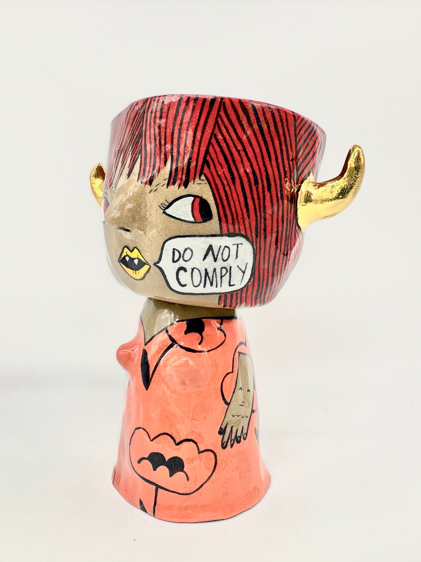 “Do not comply”, diversity of tactics vessel