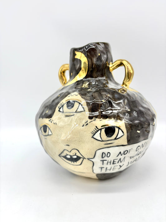 “Do not conform”, diversity of tactics vessel